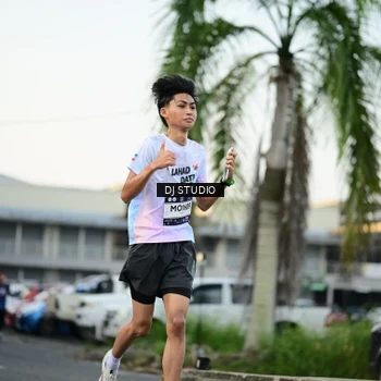 Runner Photo 7910204