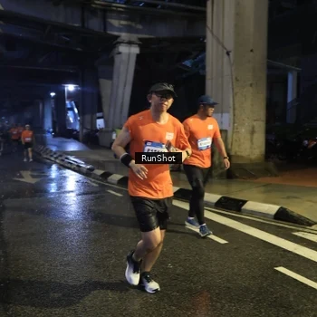 Runner Photo 7910206