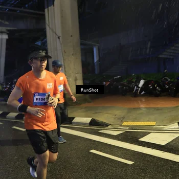 Runner Photo 7910224