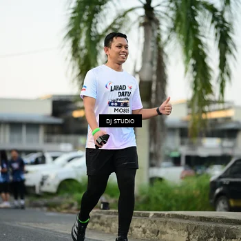Runner Photo 7910229