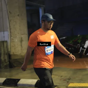 Runner Photo 7910234