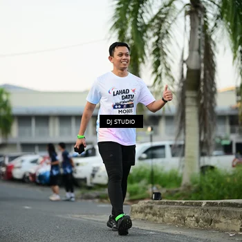 Runner Photo 7910235