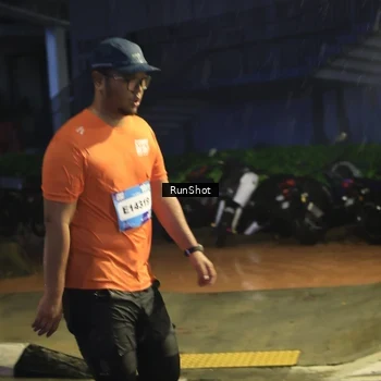 Runner Photo 7910245