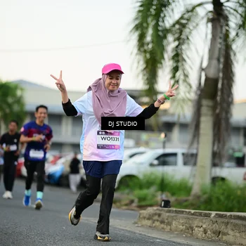 Runner Photo 7910250