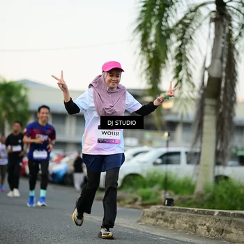 Runner Photo 7910251