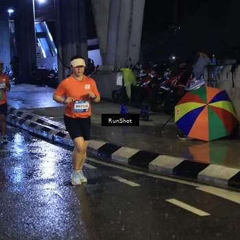 Runner Photo 7910260