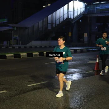 Runner Photo 7910265