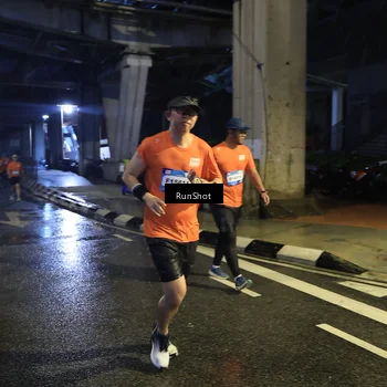 Runner Photo 7910267
