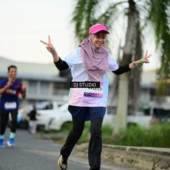 Runner Photo 7910273