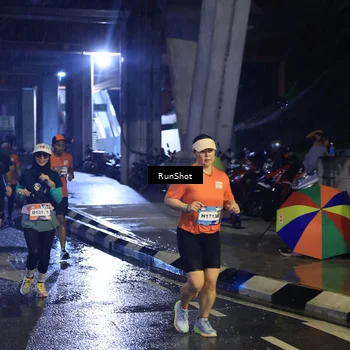 Runner Photo 7910274