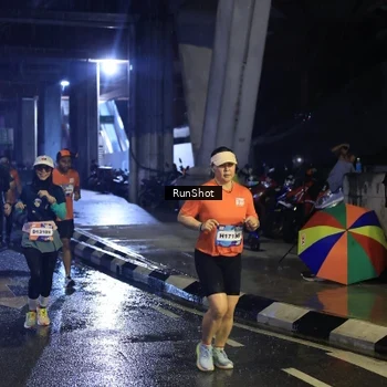 Runner Photo 7910278