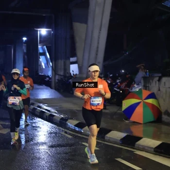 Runner Photo 7910280