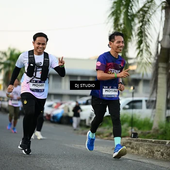 Runner Photo 7910288