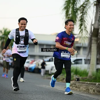 Runner Photo 7910291