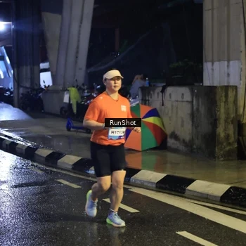 Runner Photo 7910297