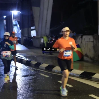 Runner Photo 7910300