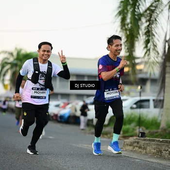 Runner Photo 7910302