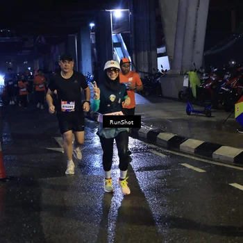 Runner Photo 7910304