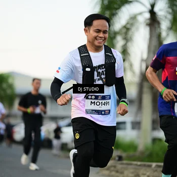 Runner Photo 7910308