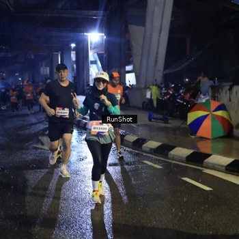 Runner Photo 7910314