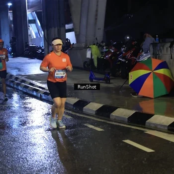 Runner Photo 7910316