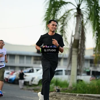 Runner Photo 7910329