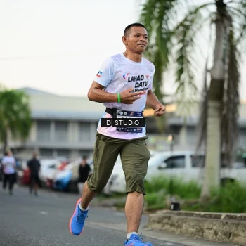 Runner Photo 7910331