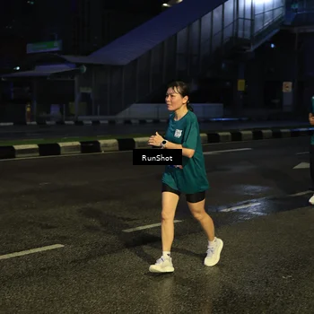 Runner Photo 7910333