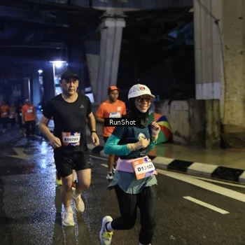 Runner Photo 7910343