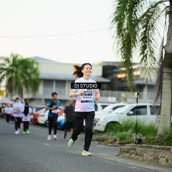 Runner Photo 7910344