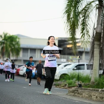 Runner Photo 7910346