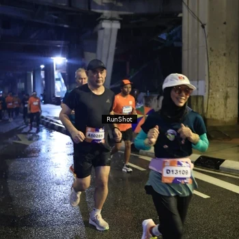 Runner Photo 7910357