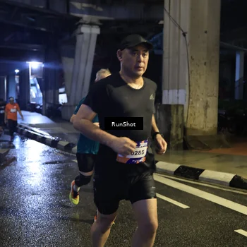 Runner Photo 7910360