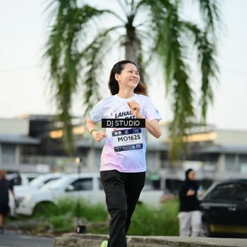 Runner Photo 7910368