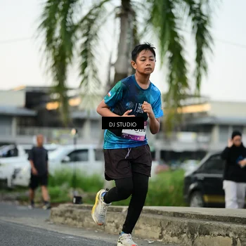 Runner Photo 7910370