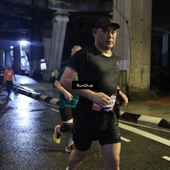 Runner Photo 7910371