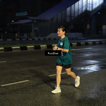 Runner Photo 7910376