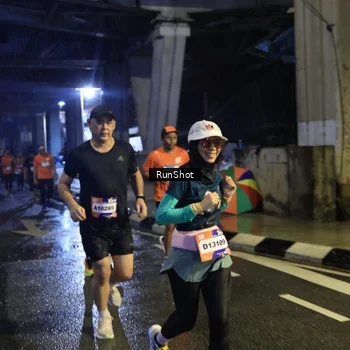 Runner Photo 7910378