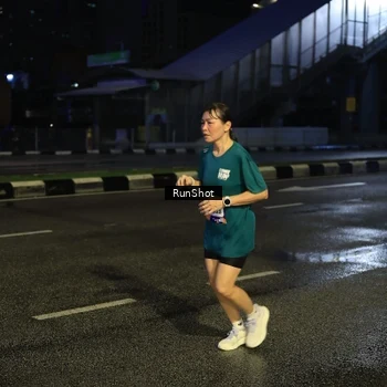 Runner Photo 7910395