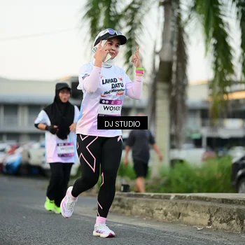 Runner Photo 7910403