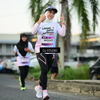 Runner Photo 7910408