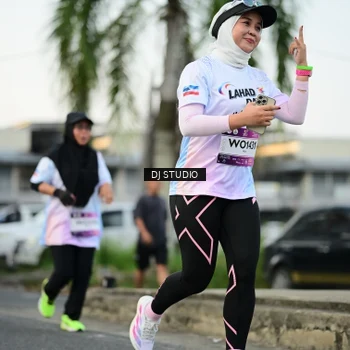 Runner Photo 7910424