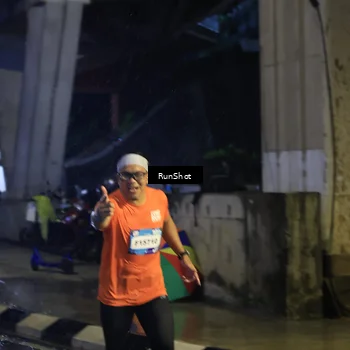 Runner Photo 7910425