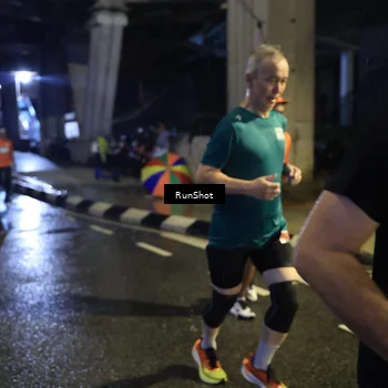 Runner Photo 7910427