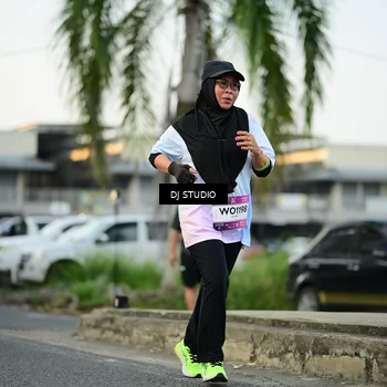 Runner Photo 7910433