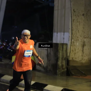 Runner Photo 7910438