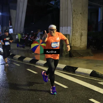 Runner Photo 7910441