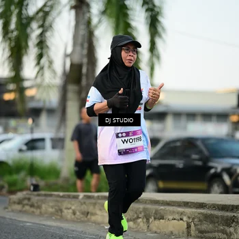 Runner Photo 7910443
