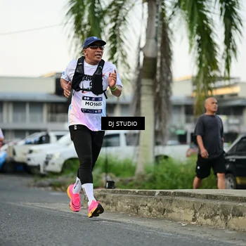 Runner Photo 7910455