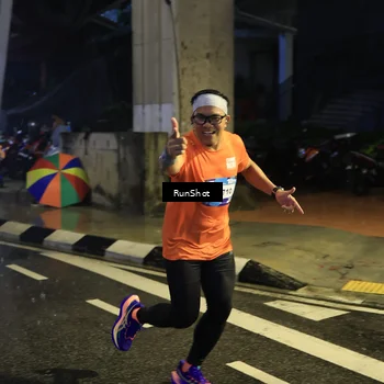 Runner Photo 7910459